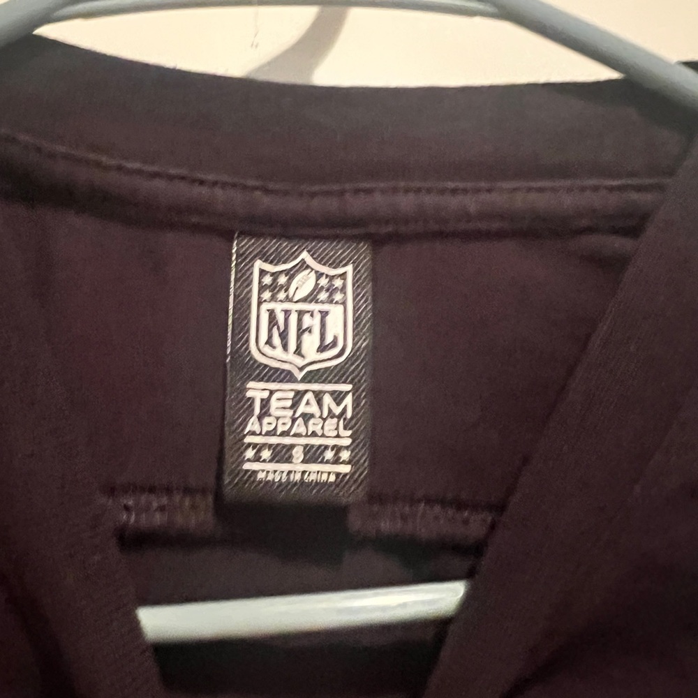 NFL San Francisco 49ers Black Tee with Red and White Logo - Picture 3 of 4